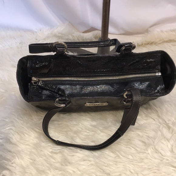 COACH Gallery Patent Leather Tote Black F19462 - Picture 9 of 14